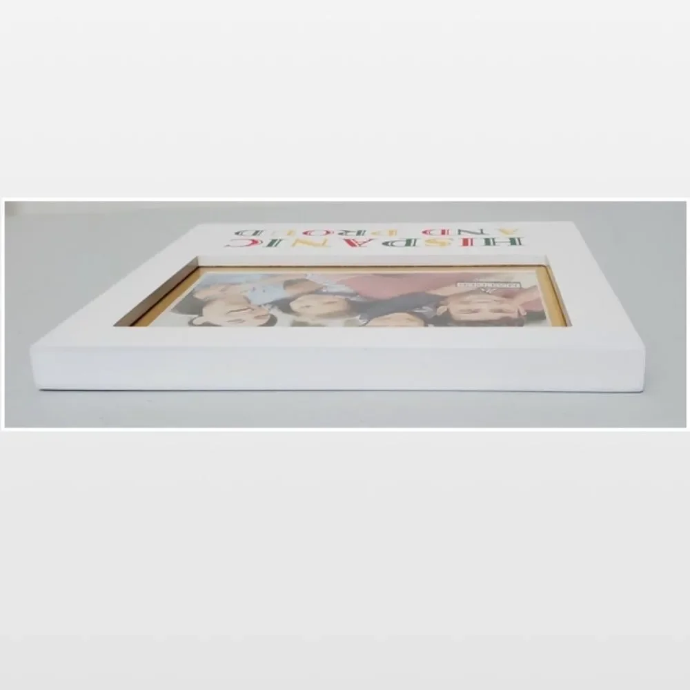 New Madlen International Picture Frame Womens Latina White 4X6 NWT